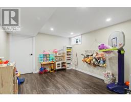 23 GLENBURNIE DRIVE - 18