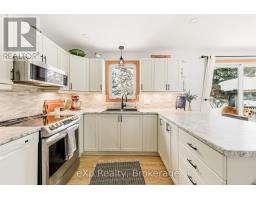 230 SAUGEEN STREET - 12