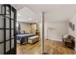 230 SAUGEEN STREET - 22