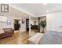 230 SAUGEEN STREET - 27