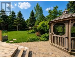 230 SAUGEEN STREET - 34