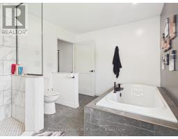 482 WOLSLEY STREET - 33
