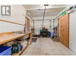 81833 LONDON ROAD - 24
