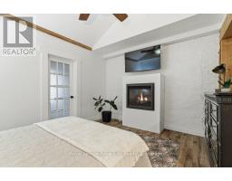 554 WOOLWICH STREET - 24