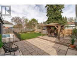 554 WOOLWICH STREET - 31