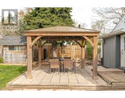 554 WOOLWICH STREET - 32