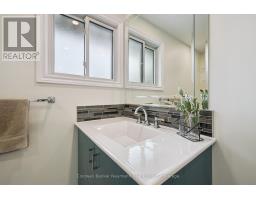 62 GLENBURNIE DRIVE - 24