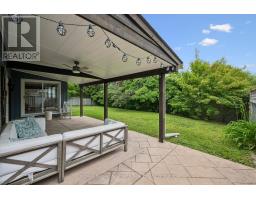 62 GLENBURNIE DRIVE - 31