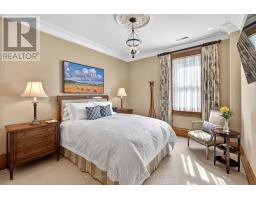 262 DINSLEY STREET - 26