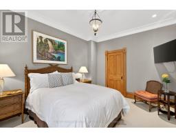 262 DINSLEY STREET - 27
