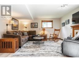 6 MEADOWRIDGE COURT - 28