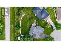 6 MEADOWRIDGE COURT - 43
