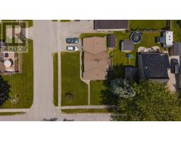 605 INKERMAN STREET E - 16