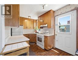 605 INKERMAN STREET E - 6