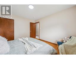 113 APPLEWOOD CRESCENT - 21