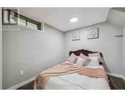 113 APPLEWOOD CRESCENT - 32