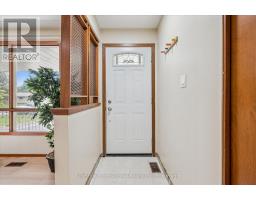 113 APPLEWOOD CRESCENT - 6