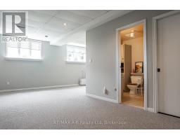 51 COMMISSIONER STREET - 32