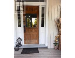 600 FISHLEIGH STREET - 5
