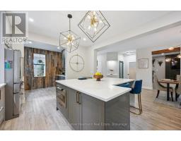 3 TRUESDALE CRESCENT - 10