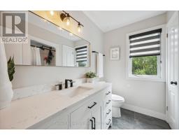 3 TRUESDALE CRESCENT - 22
