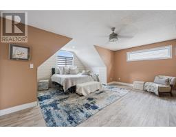3 TRUESDALE CRESCENT - 23