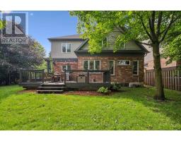 3 TRUESDALE CRESCENT - 40