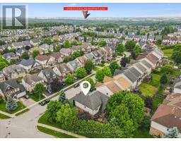 3 TRUESDALE CRESCENT - 49