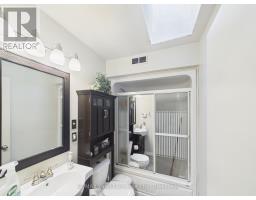28 PENETANGORE ROW S - 14