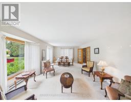28 PENETANGORE ROW S - 9