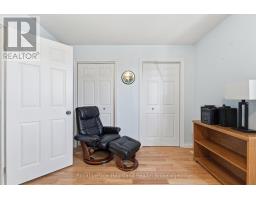 480 MOWAT STREET E - 17