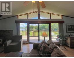 15 DOCKSIDE DRIVE - 9