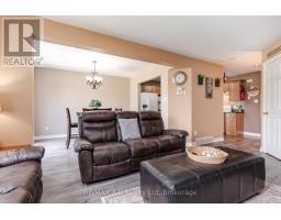 108 WALSH CRESCENT - 16