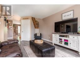 108 WALSH CRESCENT - 17