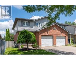 108 WALSH CRESCENT - 2