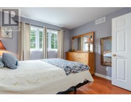 108 WALSH CRESCENT - 31