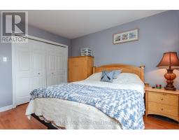 108 WALSH CRESCENT - 32