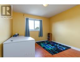 108 WALSH CRESCENT - 35