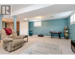 108 WALSH CRESCENT - 45