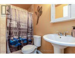 108 WALSH CRESCENT - 47