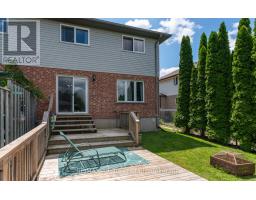 108 WALSH CRESCENT - 7