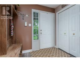 108 WALSH CRESCENT - 8
