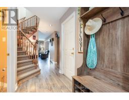 108 WALSH CRESCENT - 9