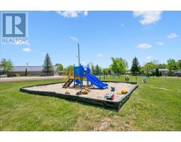 407 TEAK TRAIL - 24