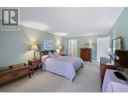 102 - 2555 3RD AVENUE W - 17