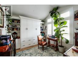 815 18TH STREET - 4