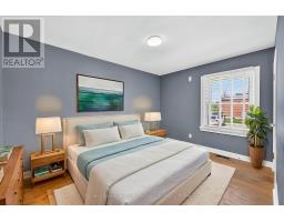 21 WATERLOO STREET S - 13