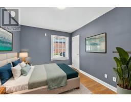21 WATERLOO STREET S - 16