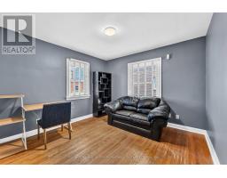 21 WATERLOO STREET S - 17