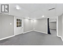 21 WATERLOO STREET S - 45